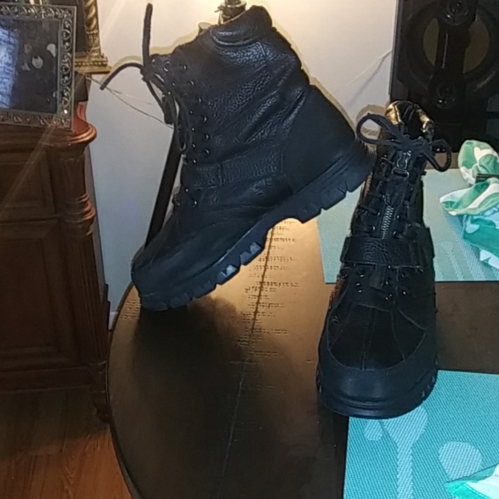 Boots - Picture 2 of 4